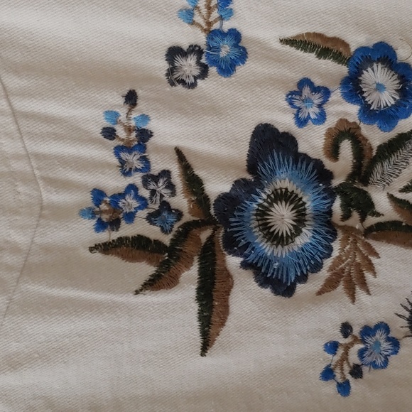 Western shirt/jacket, shirt length standard front, embellished embroidered back - Picture 5 of 5